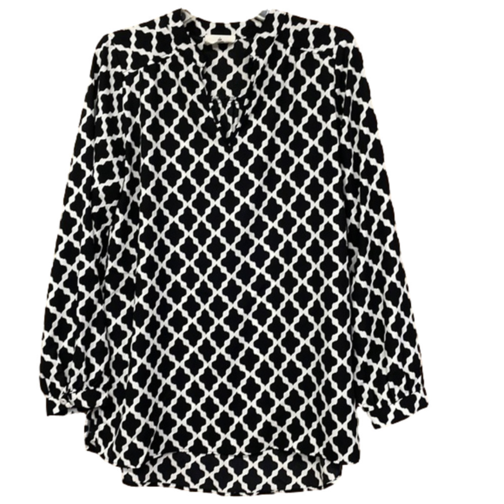 BLACK and white tunic
